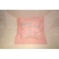 coussin d'alliances carr�  -  24 x 24 cm - en lin 12 fils 8 coloris dispo ou organdi  - personnalisation avec votre date et pr�noms.