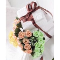Sachet de 6 bouquets de 12 roses unies soit 72 fleurs. Disponible en 9 coloris