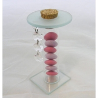 Tube en verre avec perles pendantes. Fermeture bouchon li�ge.
Dimension : 5x5h11cm
Peut contenir 8 drag�es - livr� vide